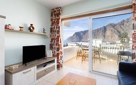Lightbooking Los Gigantes Tenerife